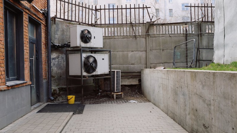 How to Prepare an Air Conditioner for Spring Startup